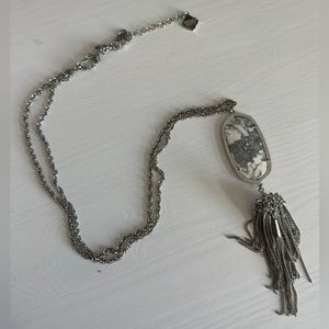 Kendra Scott Rayne Necklace in White Howlite - excellent used condition